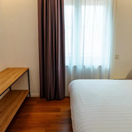 Grandi 32 Boutique Ξενοδοχείο με διαμερίσματα Segrate
