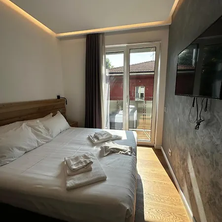 Grandi 32 Boutique Segrate