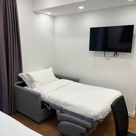 Grandi 32 Boutique
