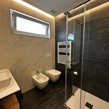 Grandi 32 Boutique * Segrate